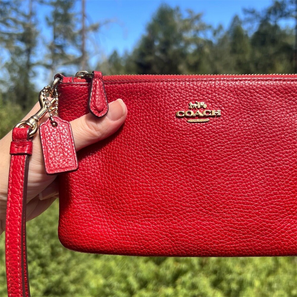 COACH RED Small Pebble Leather Wristlet
Wallet Clutch Gold Hardware AUTHENTIC - Picture 6 of 11